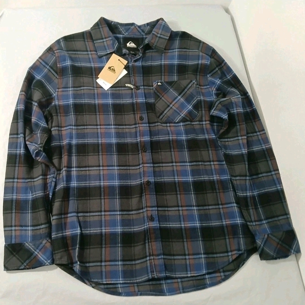 Quiksilver Men's Casual Plaid and Striped Shirt Set - Picture 6 of 11